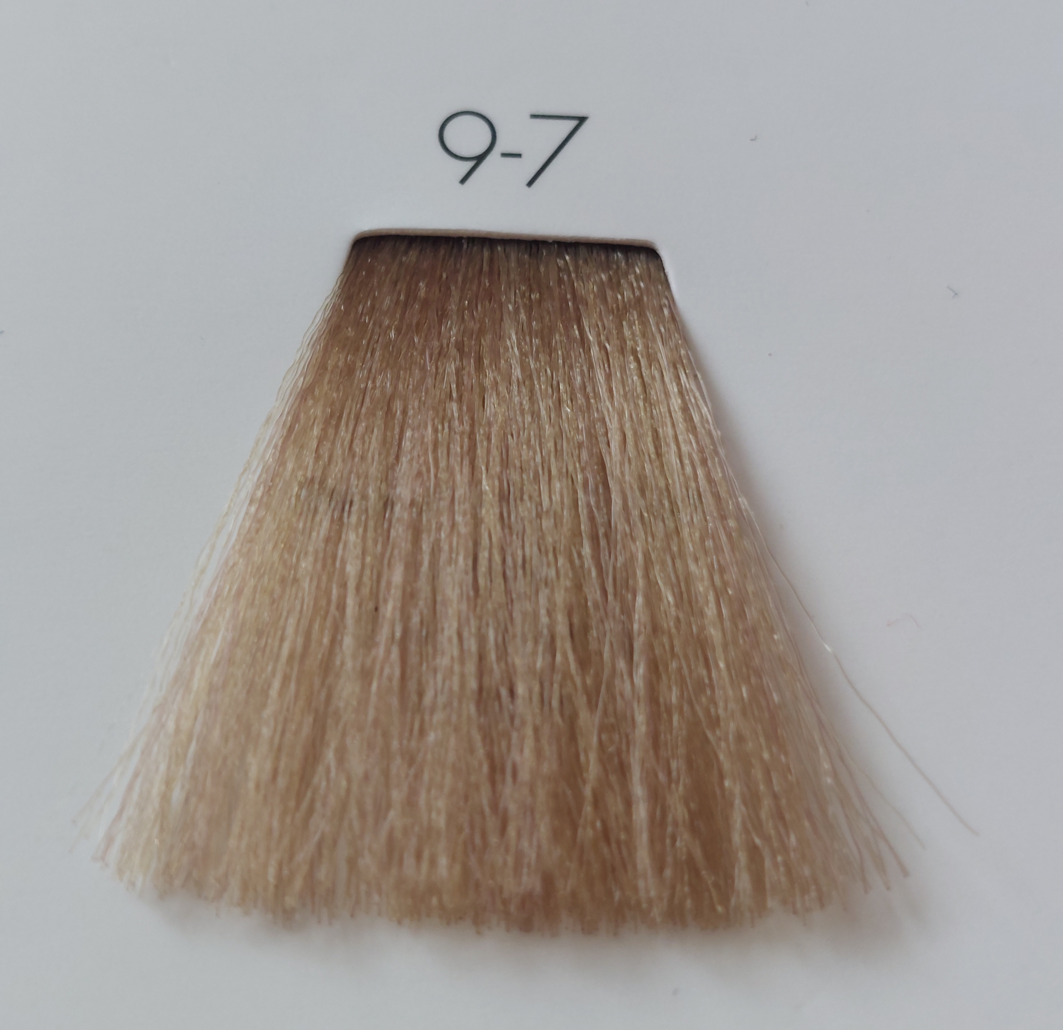 NIRVEL ARTX Farbiaci krém  na vlasy  9.7  piesková svetlá blond (100ml) 
